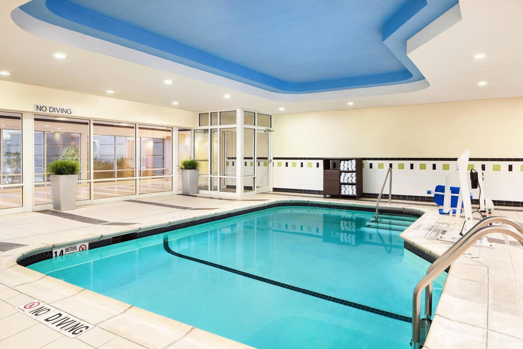 Fairfield Inn And Suites By Marriott Plainville Экстерьер фото