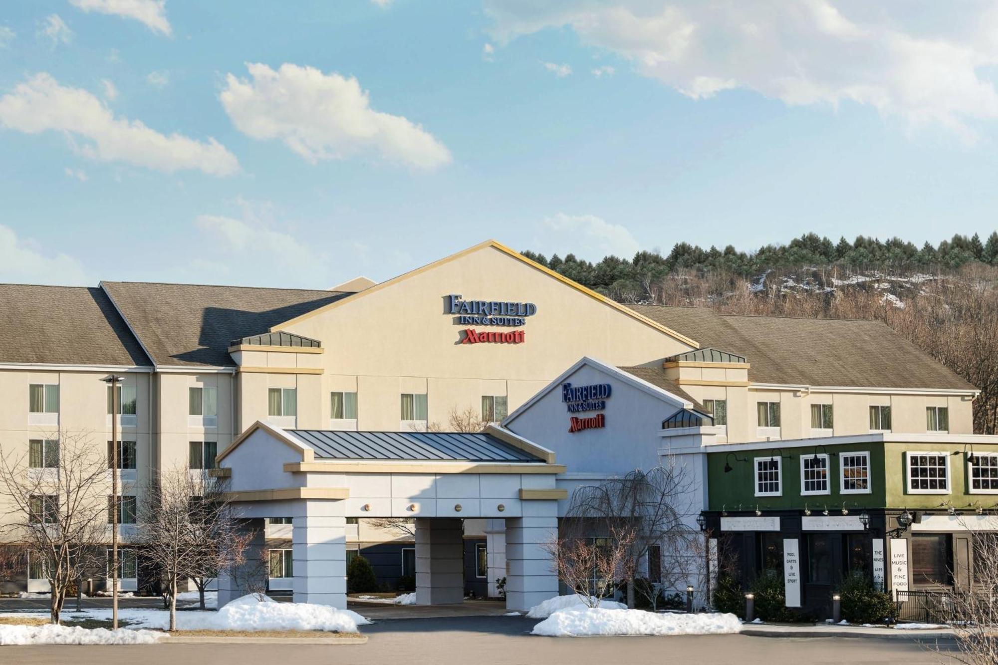 Fairfield Inn And Suites By Marriott Plainville Экстерьер фото